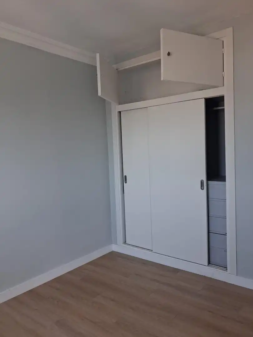 Habitación de Piso de alquiler en Cádiz con Aire acondicionado y Balcón