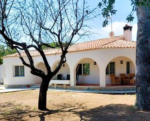 Vista exterior de Casa o xalet en venda en Mutxamel amb Aire condicionat, Jardí privat i Terrassa