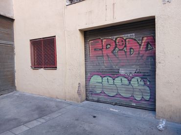 Local comercial en alquiler en Passatge Santa Teresa 24