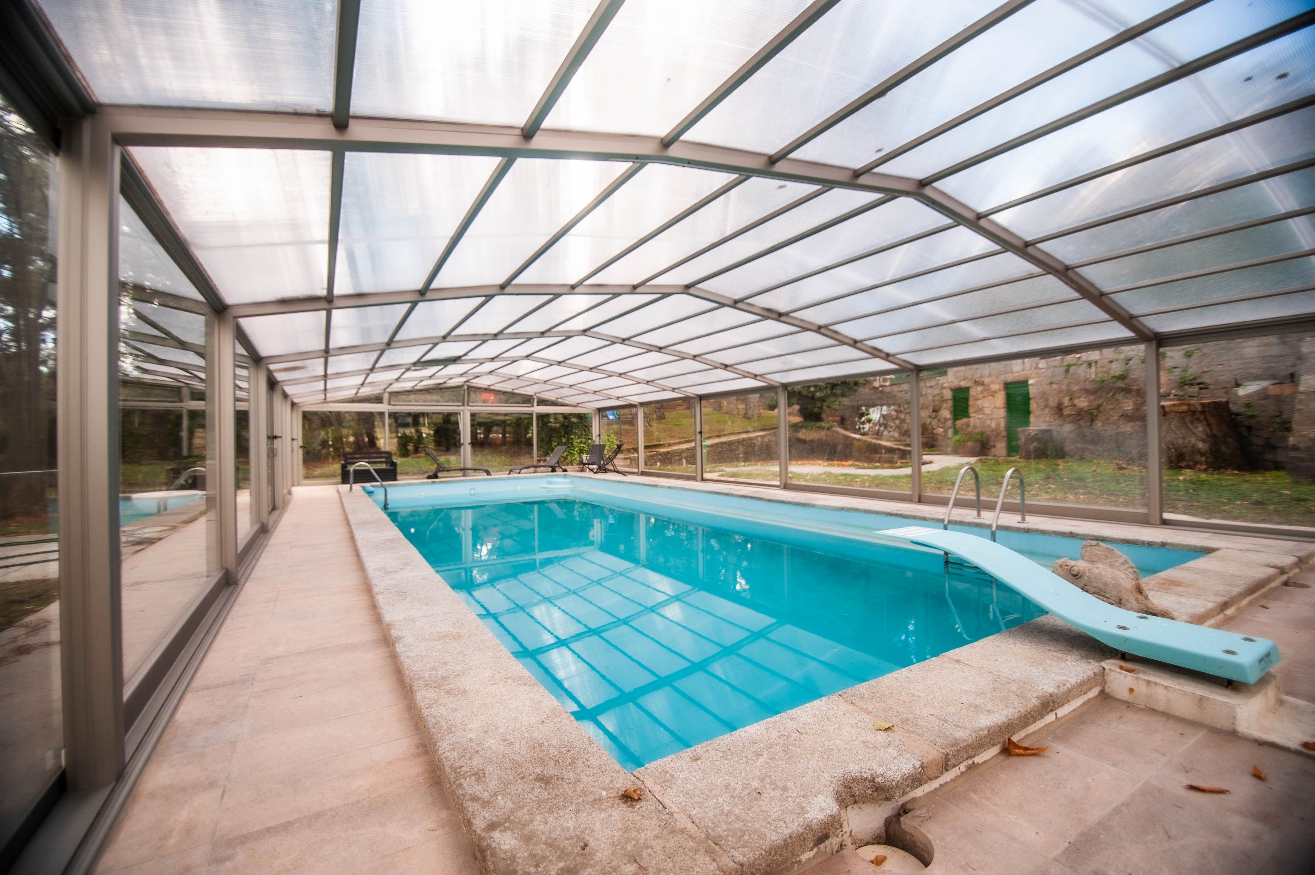 Piscina de Finca rústica en venda en Guadarrama amb Aire condicionat, Calefacció i Jardí privat