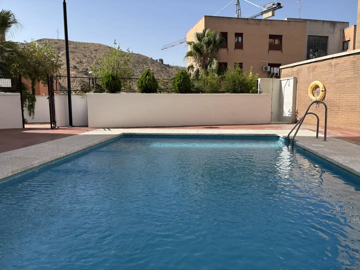 Piscina de Piso en venta en  Granada Capital con Aire acondicionado, Terraza y Piscina