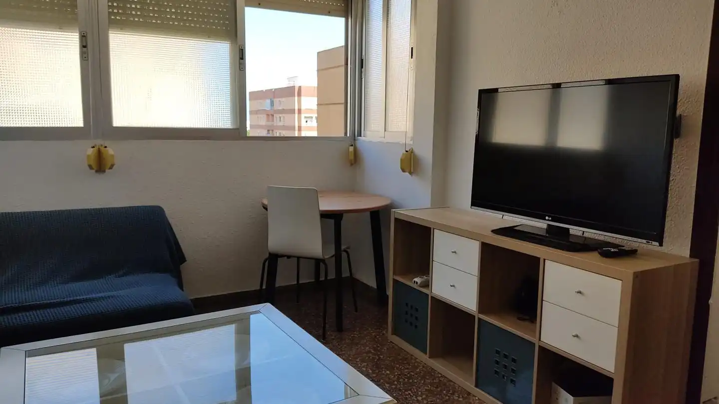 Living room of Flat for rent in Valencia  with Furnished
