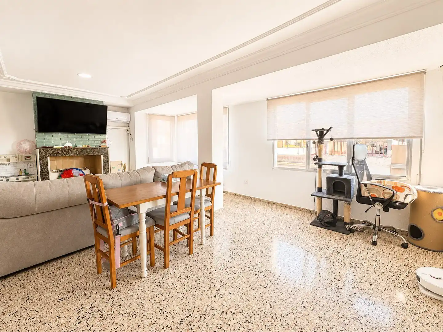 Dining room of Flat for sale in Sueca  with Air Conditioner and Storage room