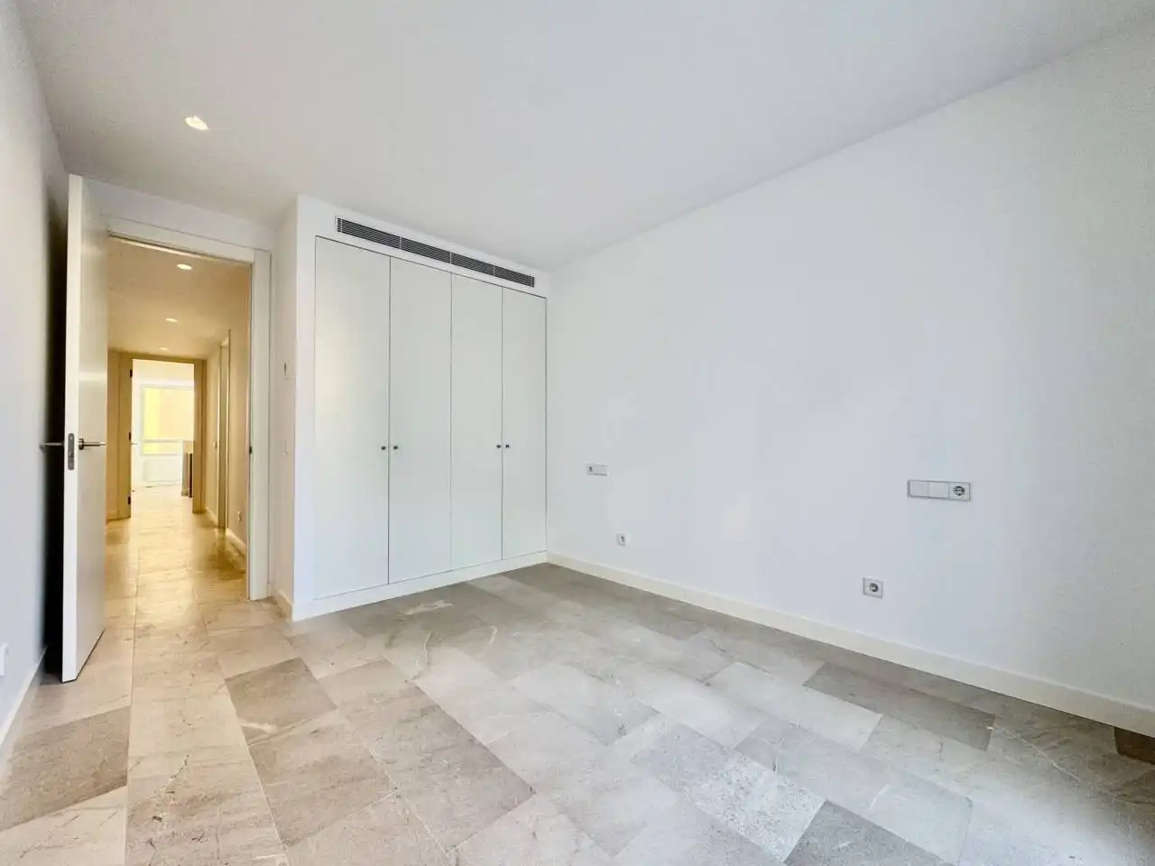Bedroom of Flat for rent in  Palma de Mallorca  with Air Conditioner, Heating and Terrace