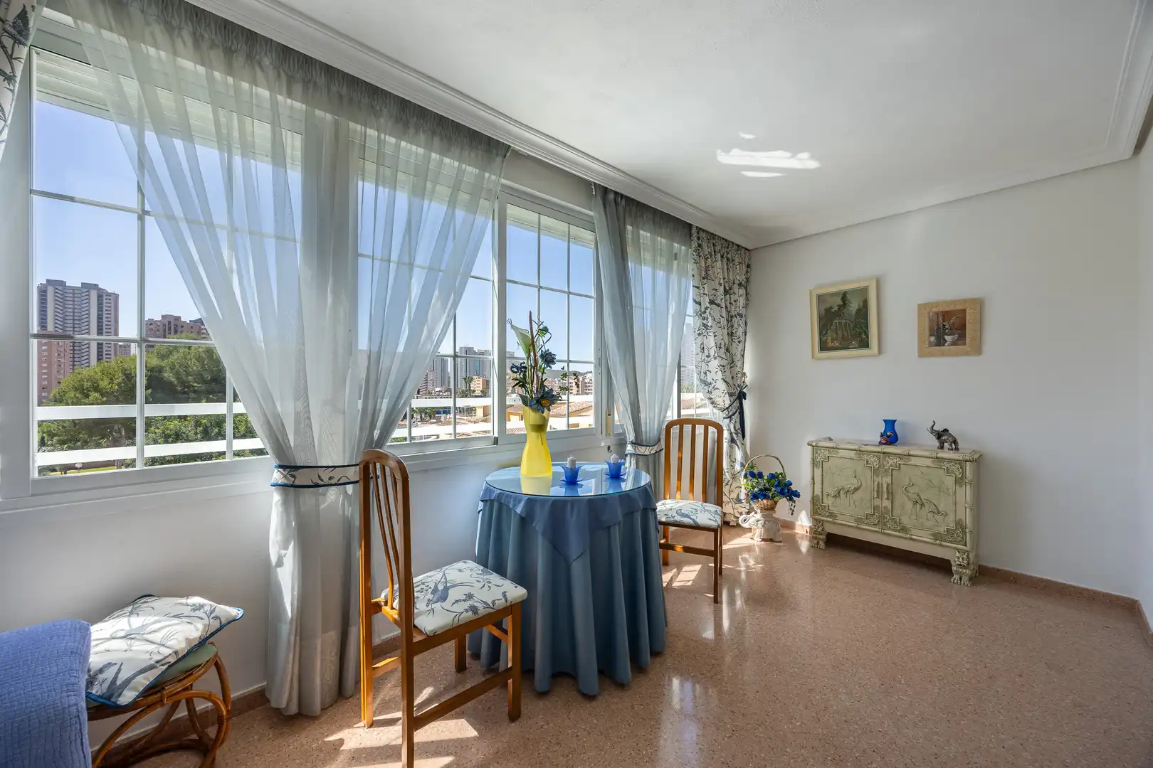 Comedor de Piso en venta en Finestrat con Trastero, Piscina y Amueblado