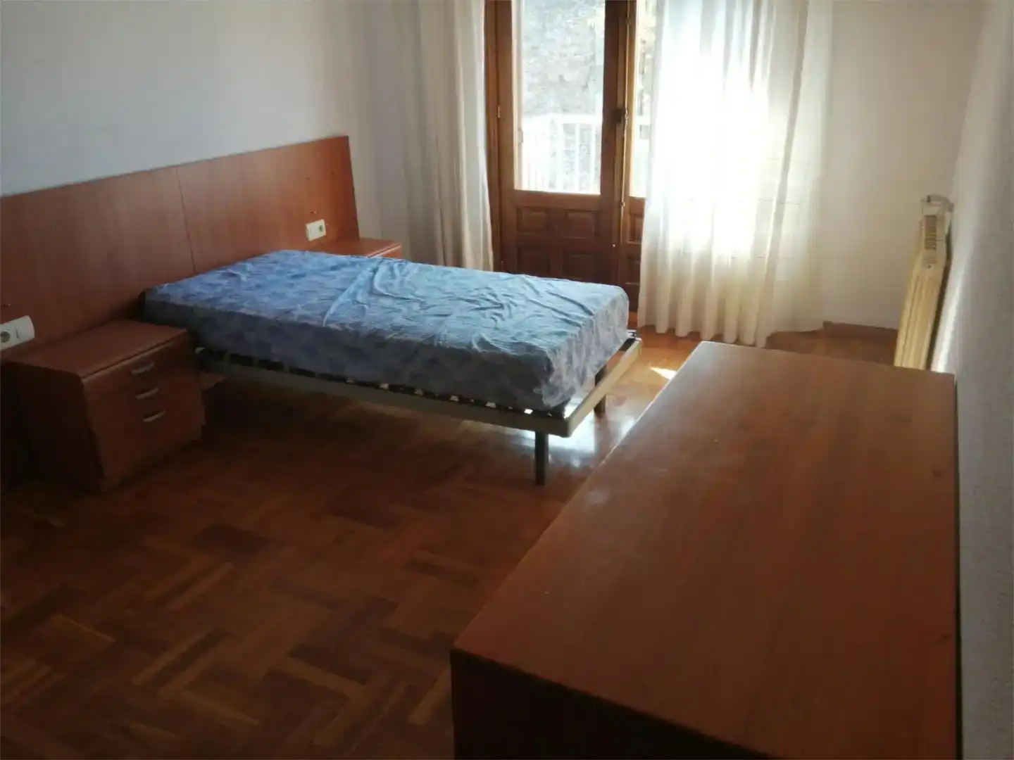 Habitación de Piso de alquiler en Astorga con Parquet, Trastero y Amueblado
