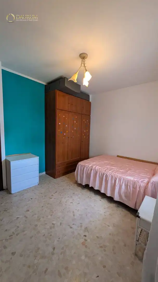 Dormitori de Pis en venda en La Rinconada amb Aire condicionat, Calefacció i Terrassa