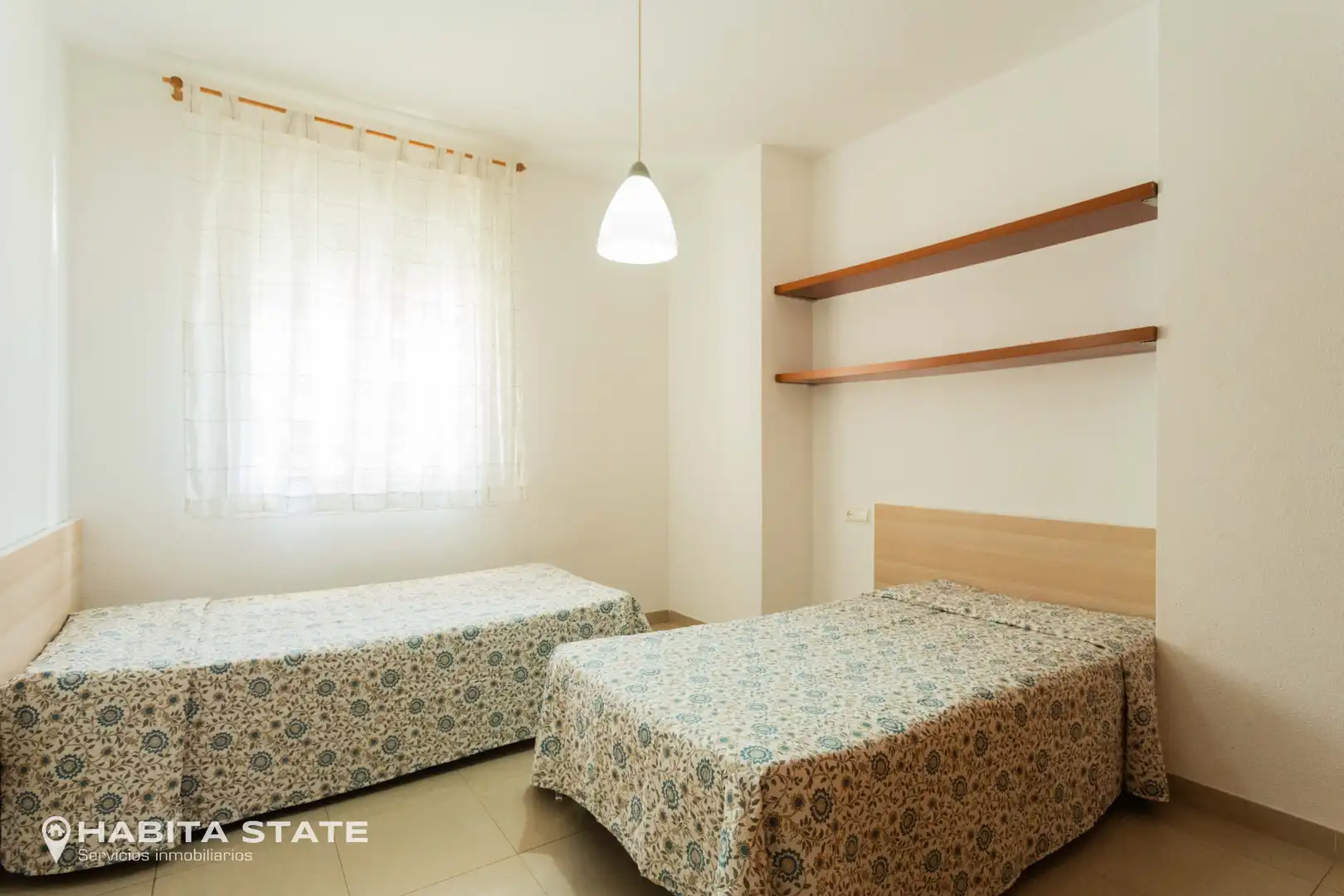 Habitación de Apartamento en venta en El Ejido con Terraza, Amueblado y Horno