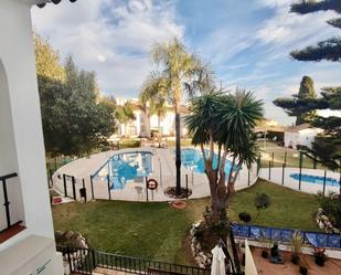 Piscina de Casa adosada en venda en Vélez-Málaga amb Aire condicionat, Calefacció i Piscina comunitària