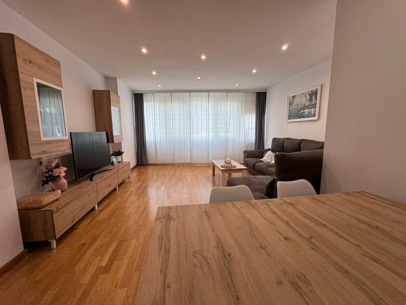 Sala d'estar de Pis en venda en Ripollet amb Aire condicionat, Calefacció i Parquet