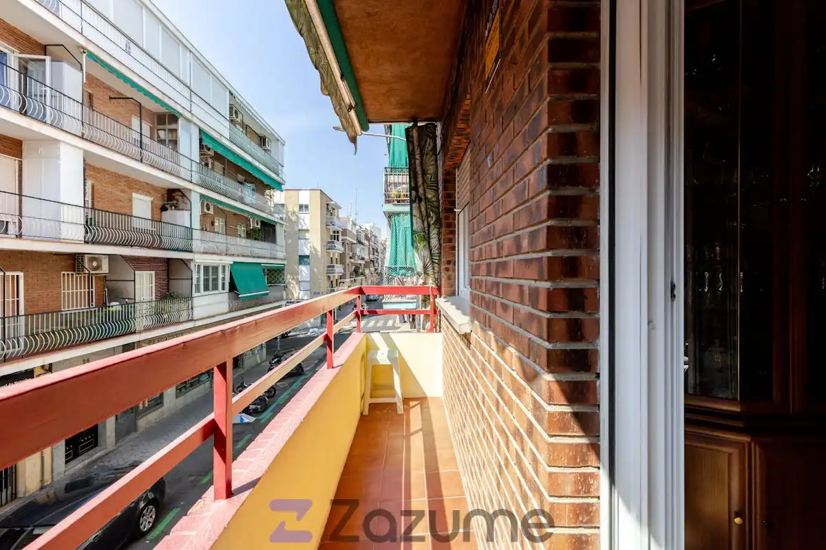 Balcony of Flat for rent in Madrid  with Heating, Parquet flooring and Terrace