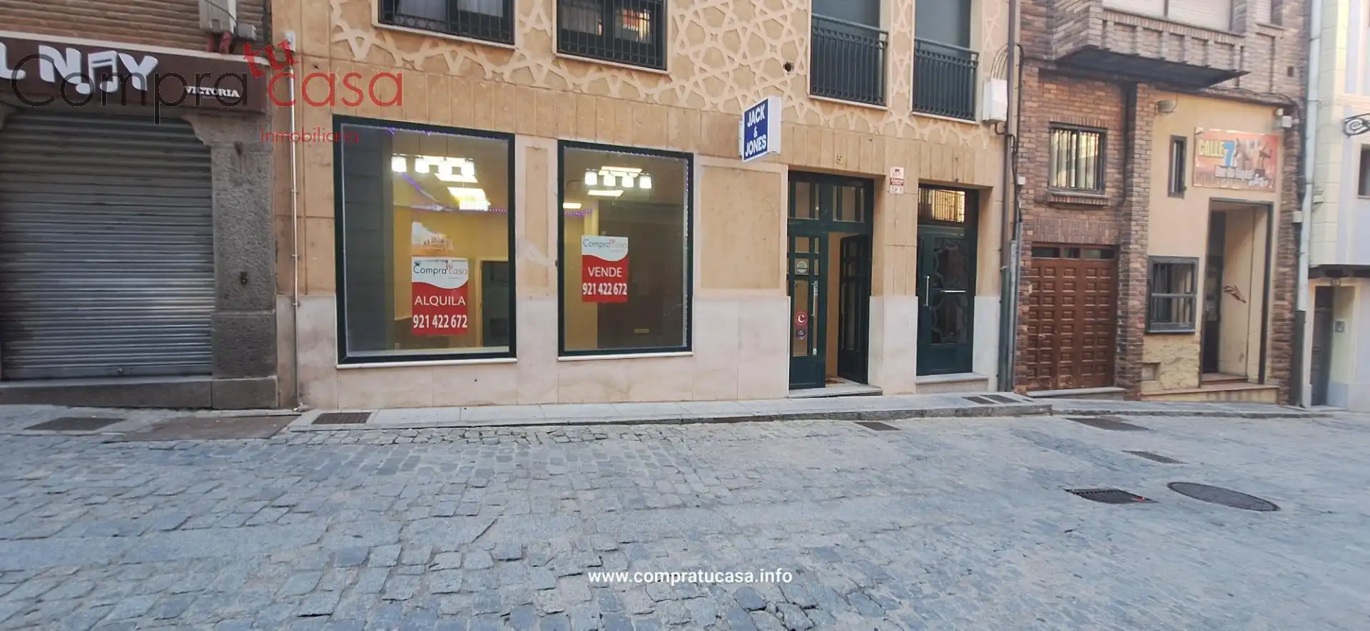 Local comercial en venda a del Carmen 5