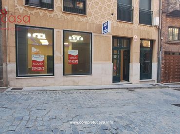 Local comercial en venda a del Carmen 5
