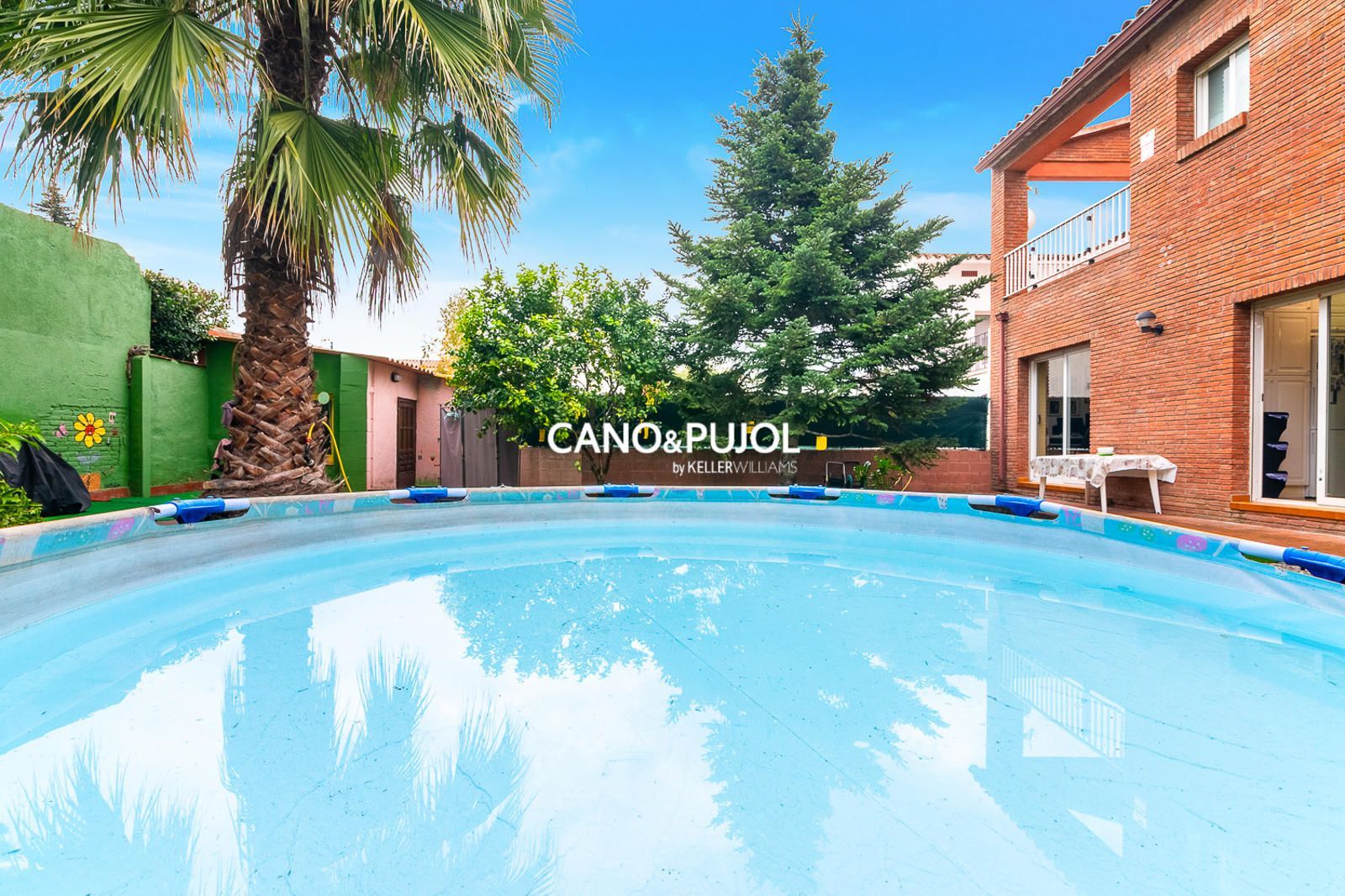 Swimming pool of House or chalet for sale in Sant Cugat del Vallès  with Air Conditioner, Heating and Terrace