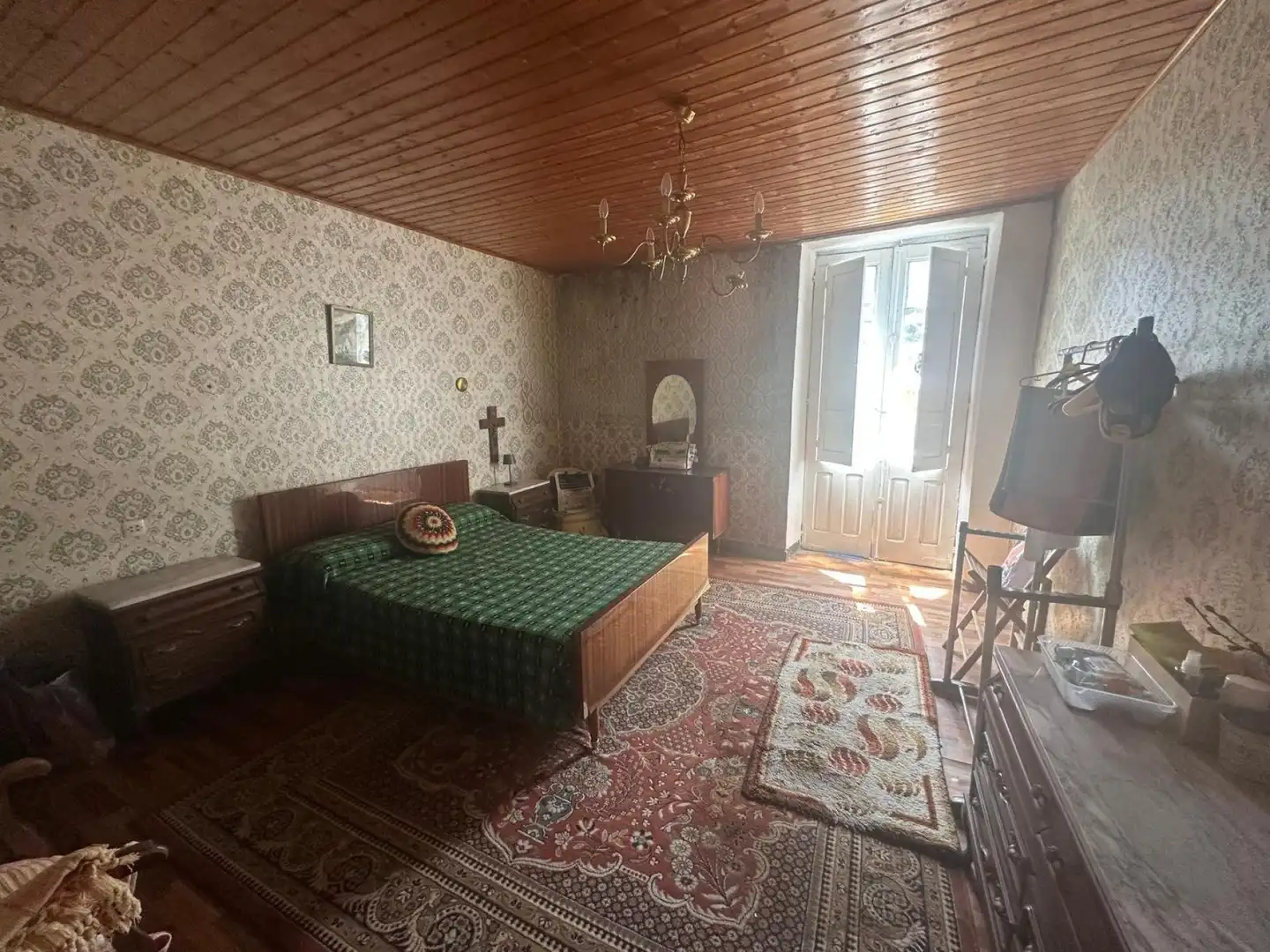 Dormitori de Casa adosada en venda en A Arnoia amb Moblat i Balcó
