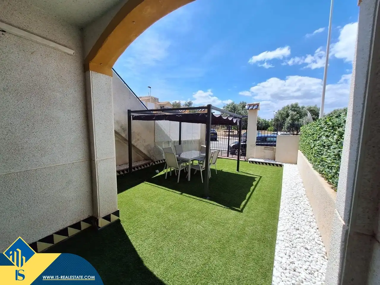 Terrassa de Casa o xalet en venda en Torrevieja amb Aire condicionat, Jardí privat i Terrassa
