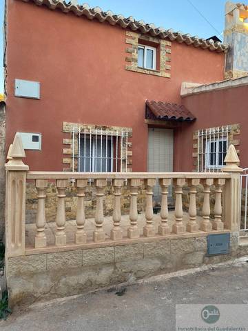 Casa-chalet en Venta en Aviles