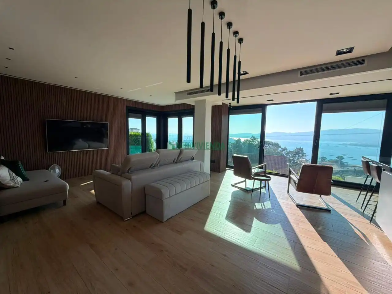Sala de estar de Casa o chalet en venta en Redondela con Calefacción, Jardín privado y Terraza