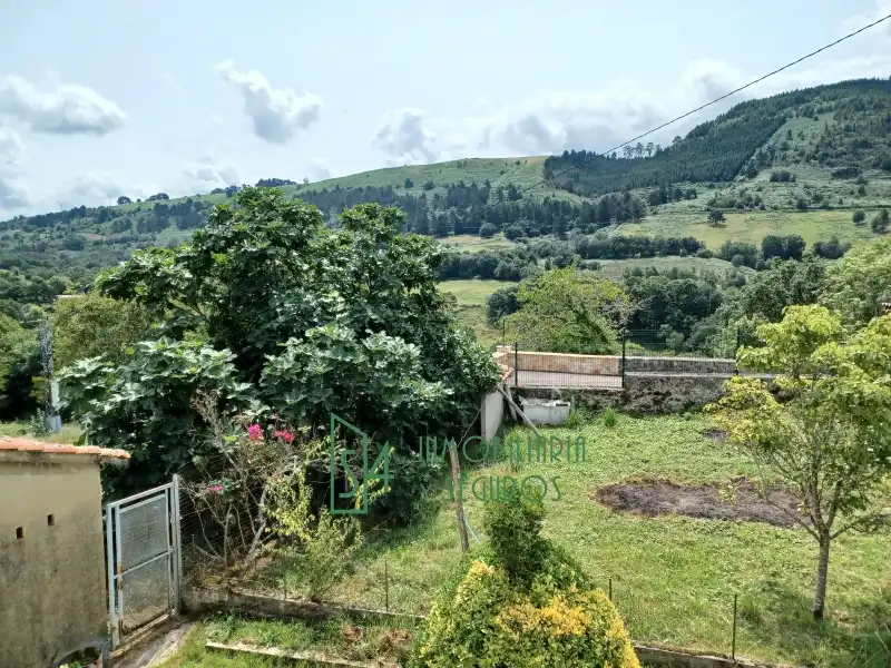 Einfamilien-Reihenhaus zum Verkauf in Oviedo  mit Privatgarten, Möbliert und Ofen