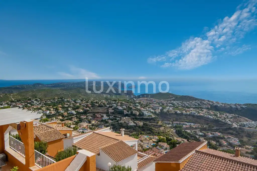 Exterior view of Flat for rent in Cumbre del Sol