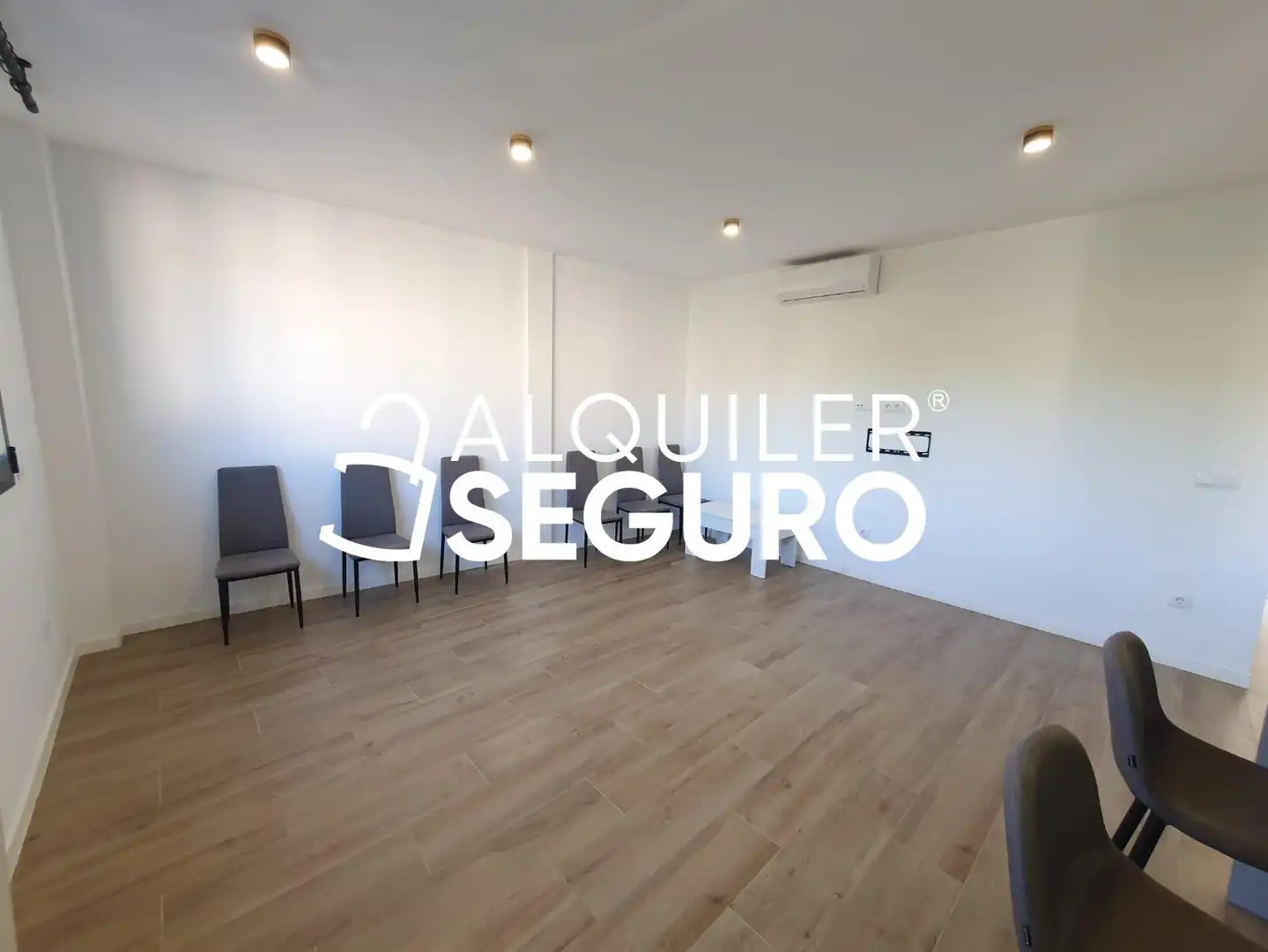 Flat for rent in Madrid  with Air Conditioner, Heating and Terrace