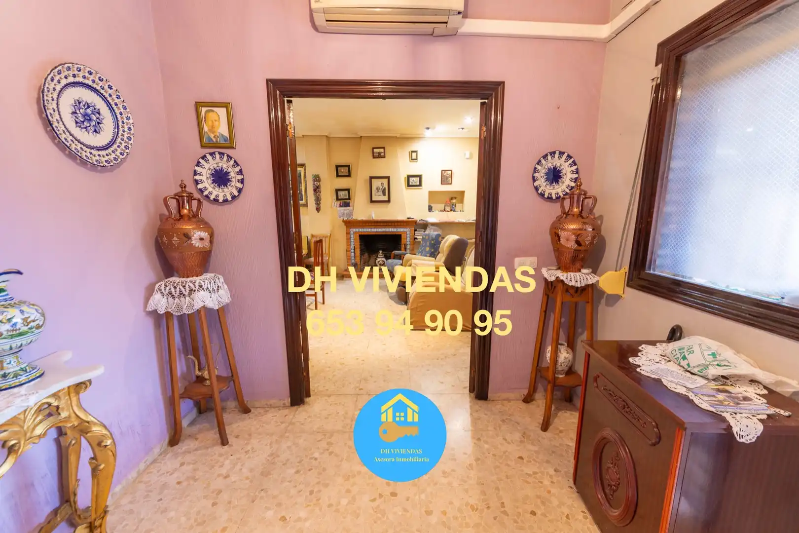Houses for sale in Dos Hermanas  with Air Conditioner, Private garden and Terrace