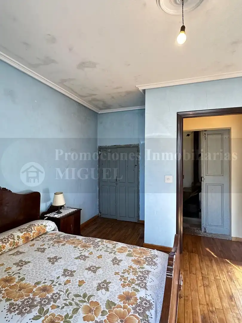 Habitación de Casa o chalet en venta en Laza