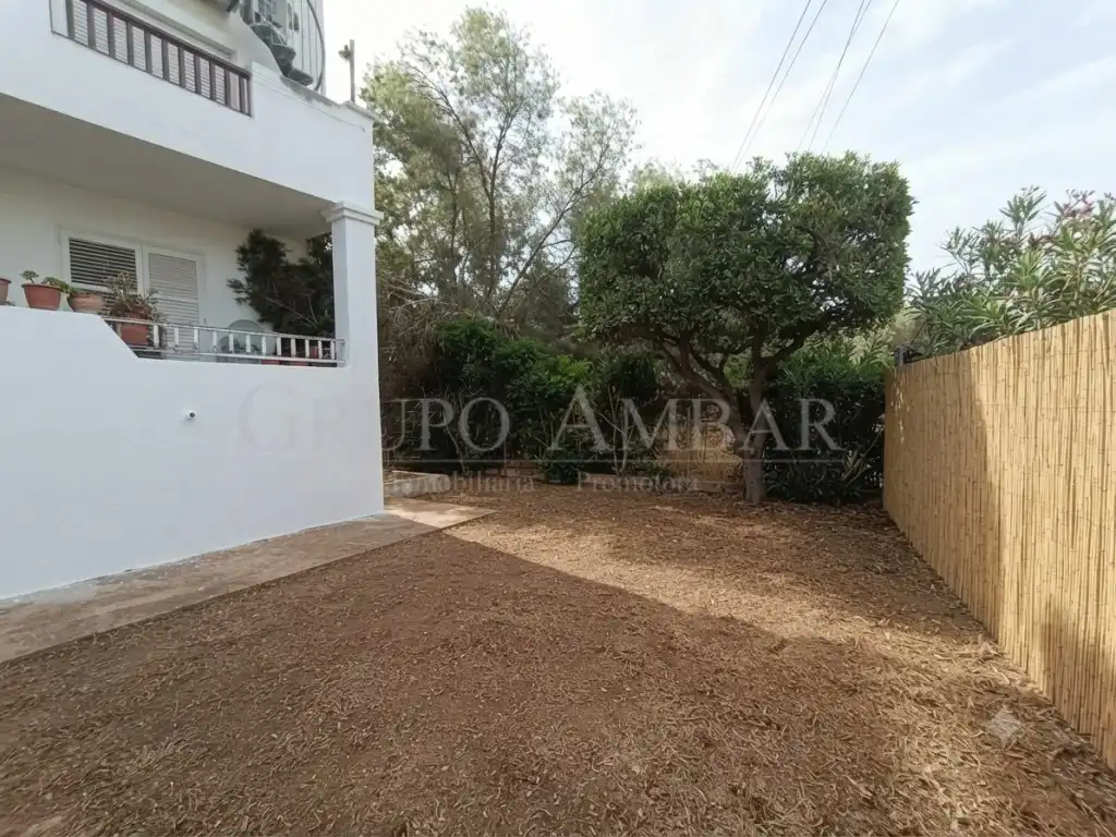 Jardí de Planta baixa en venda en Sant Josep de sa Talaia amb Jardí privat i Terrassa