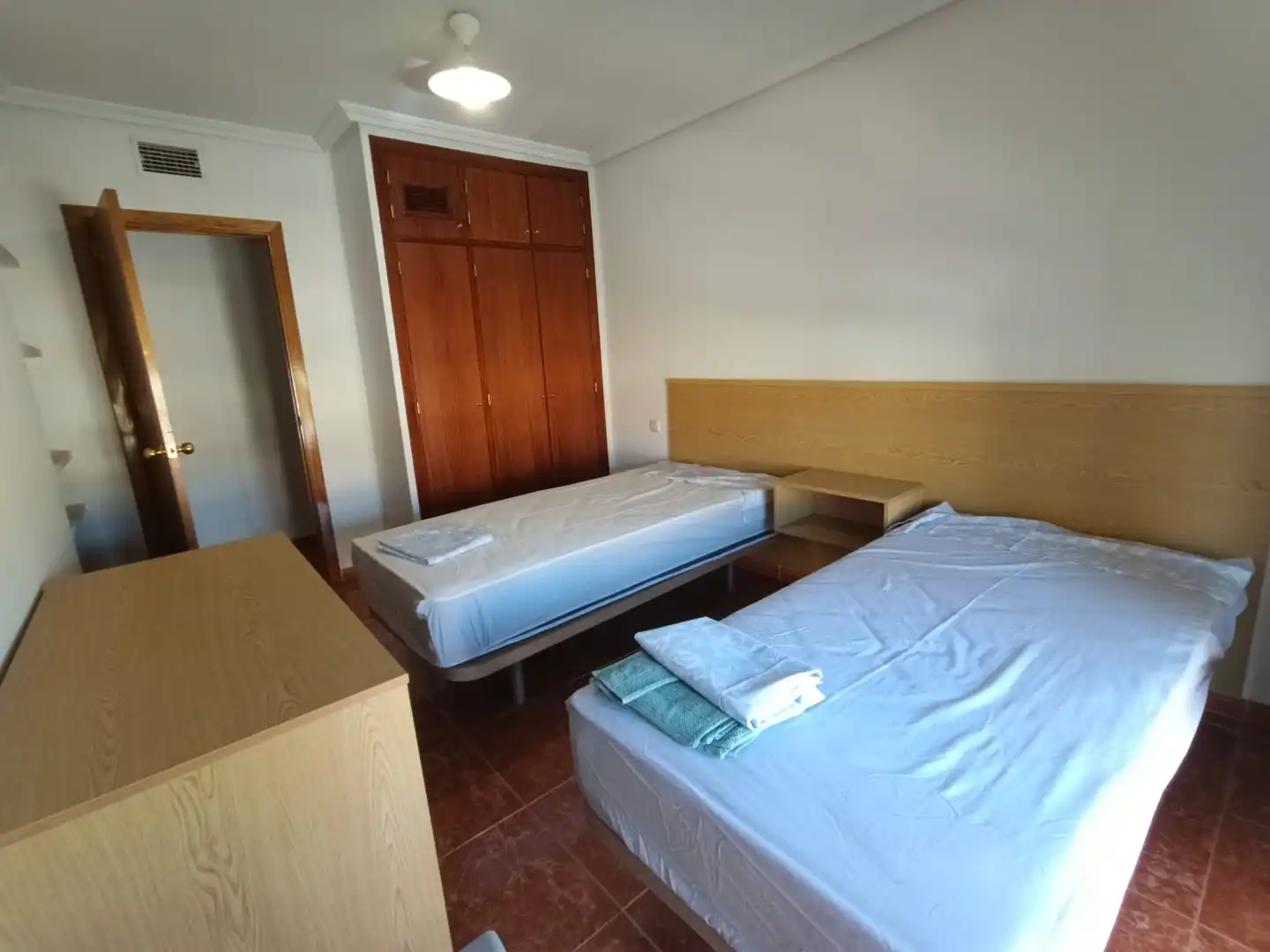Dormitori de Casa adosada en venda en Cáceres amb Traster