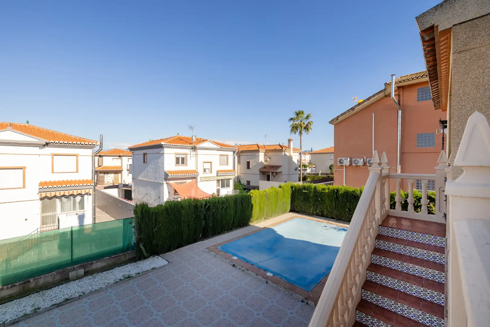 Piscina de Casa o xalet en venda en Cúllar Vega amb Aire condicionat, Calefacció i Terrassa