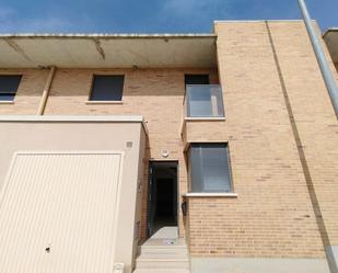 Exterior view of Single-family semi-detached for sale in Fustiñana