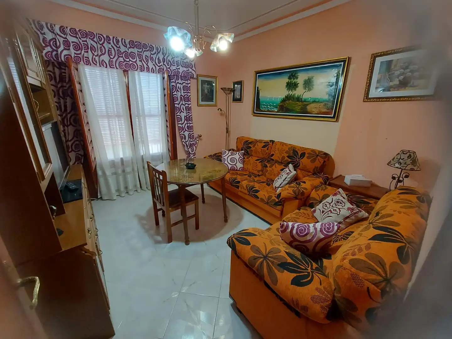 Sala de estar de Casa o chalet en venta en Úbeda con Trastero, Balcón y Internet