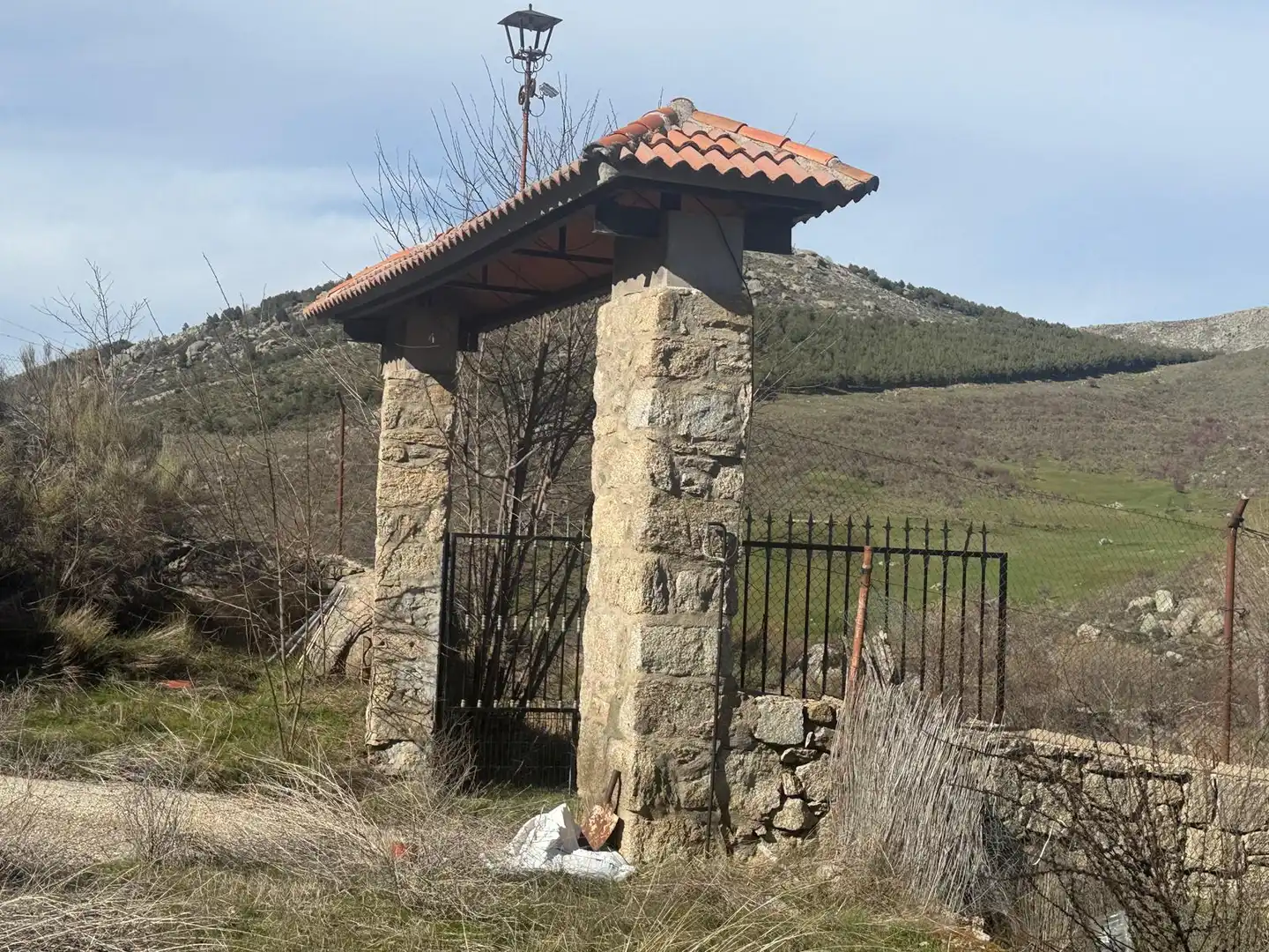 Vista exterior de Casa o chalet en venta en San Martín del Pimpollar con Calefacción, Jardín privado y Terraza