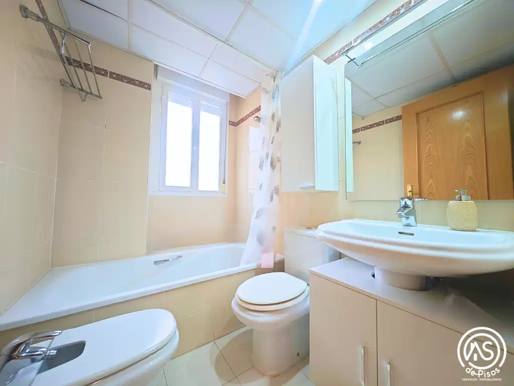 Flat for rent in Zaragoza, Zaragoza