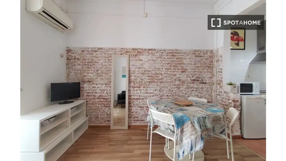 Piso con terraza en alquiler en Gràcia, imagen 11