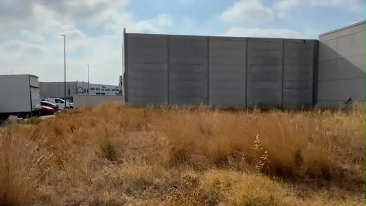 Terreno industrial en venta en Dos Hermanas