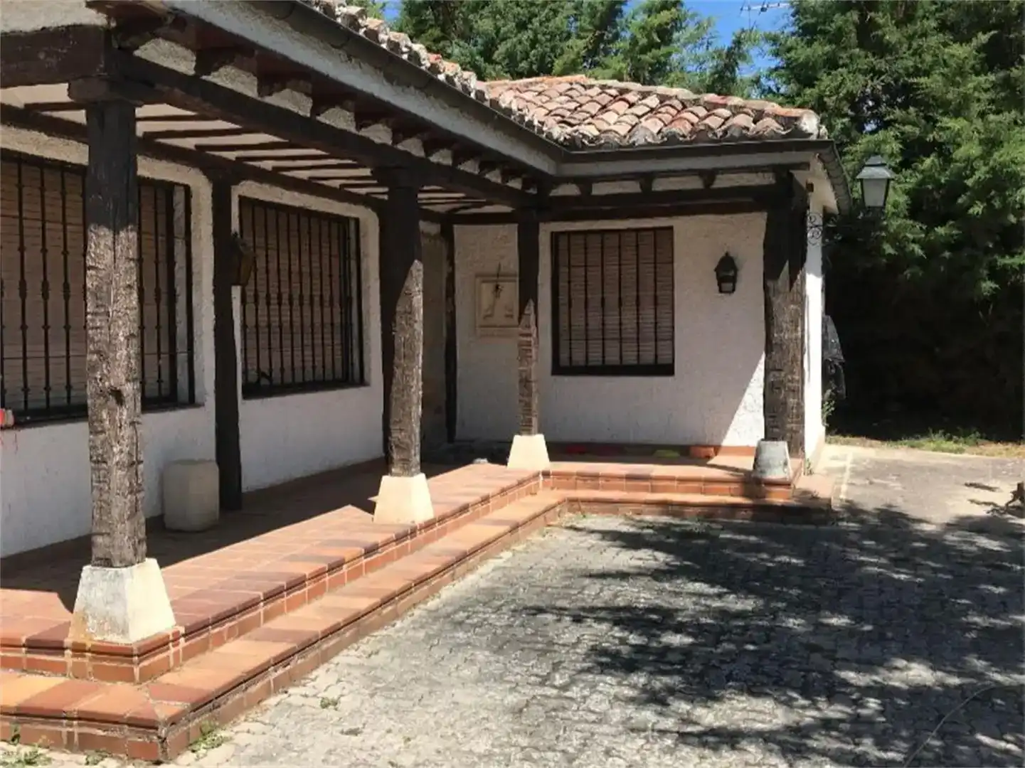 Exterior view of Houses for sale in Briviesca, Burgos