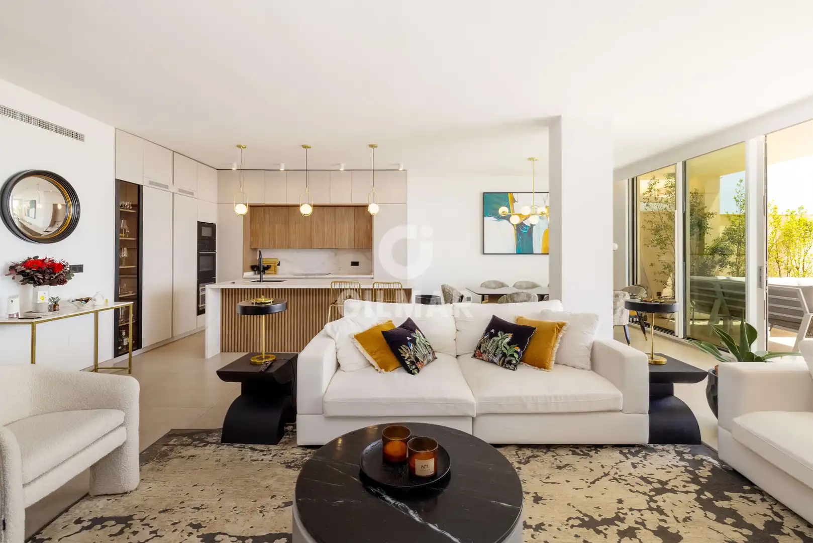 Sala de estar de Dúplex en venta en Benalmádena con Calefacción, Jardín privado y Piscina