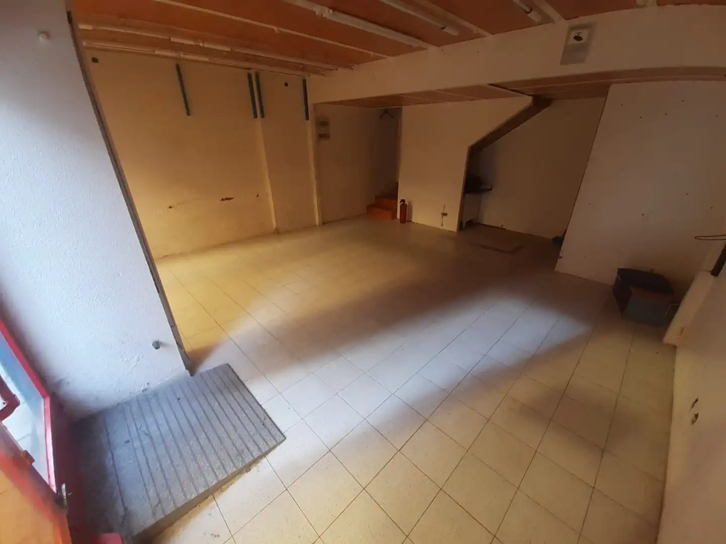 Local comercial en venda a Casco Antiguo, imagen 4