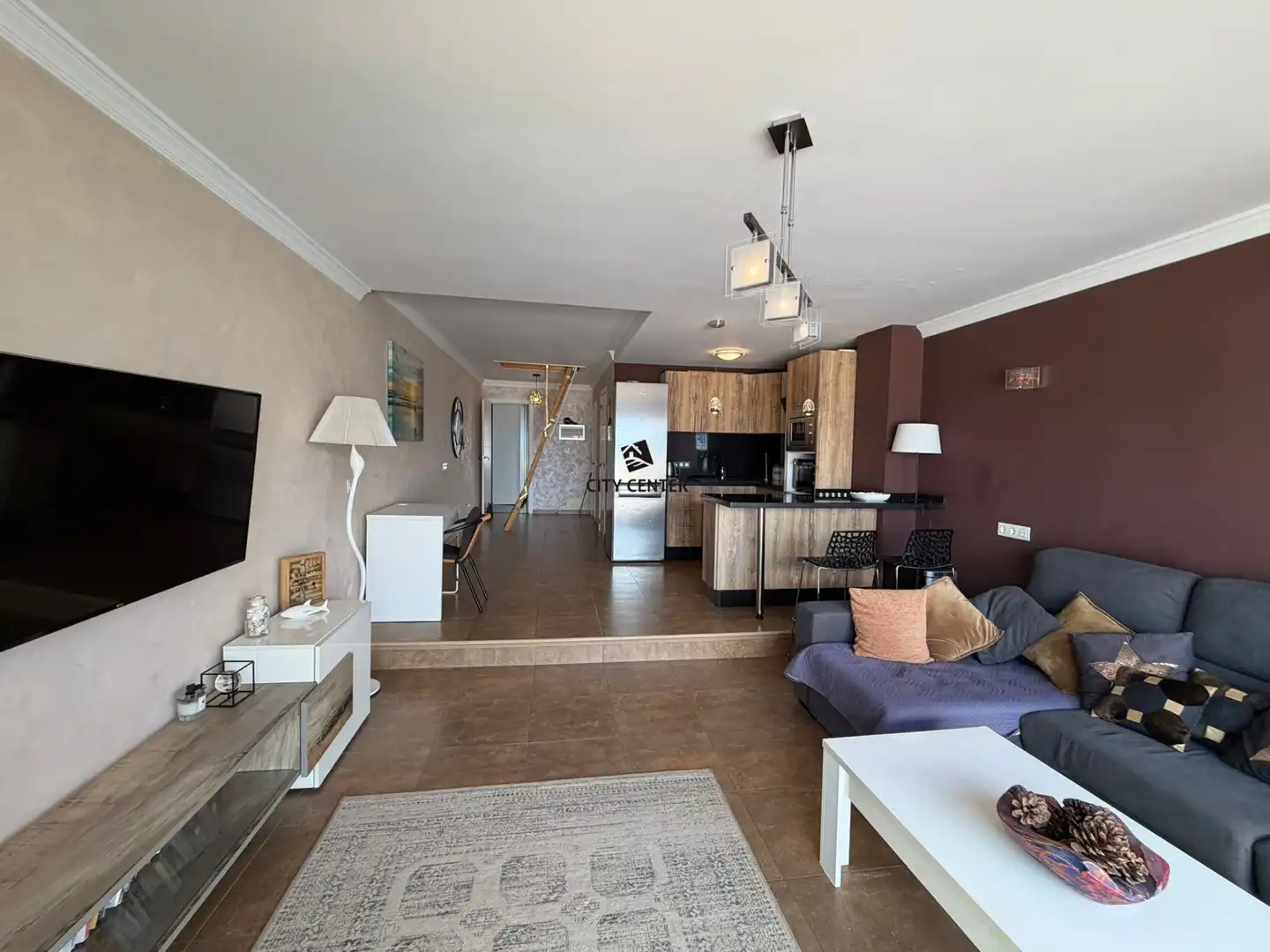 Wohnzimmer von Dachboden zum Verkauf in Adeje mit Klimaanlage, Terrasse und Möbliert
