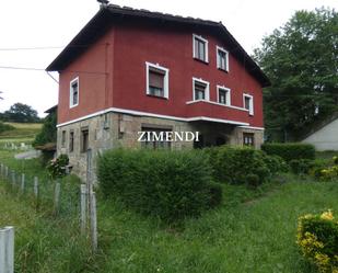 Vista exterior de Casa adosada en venda en Berriz amb Aire condicionat, Calefacció i Balcó