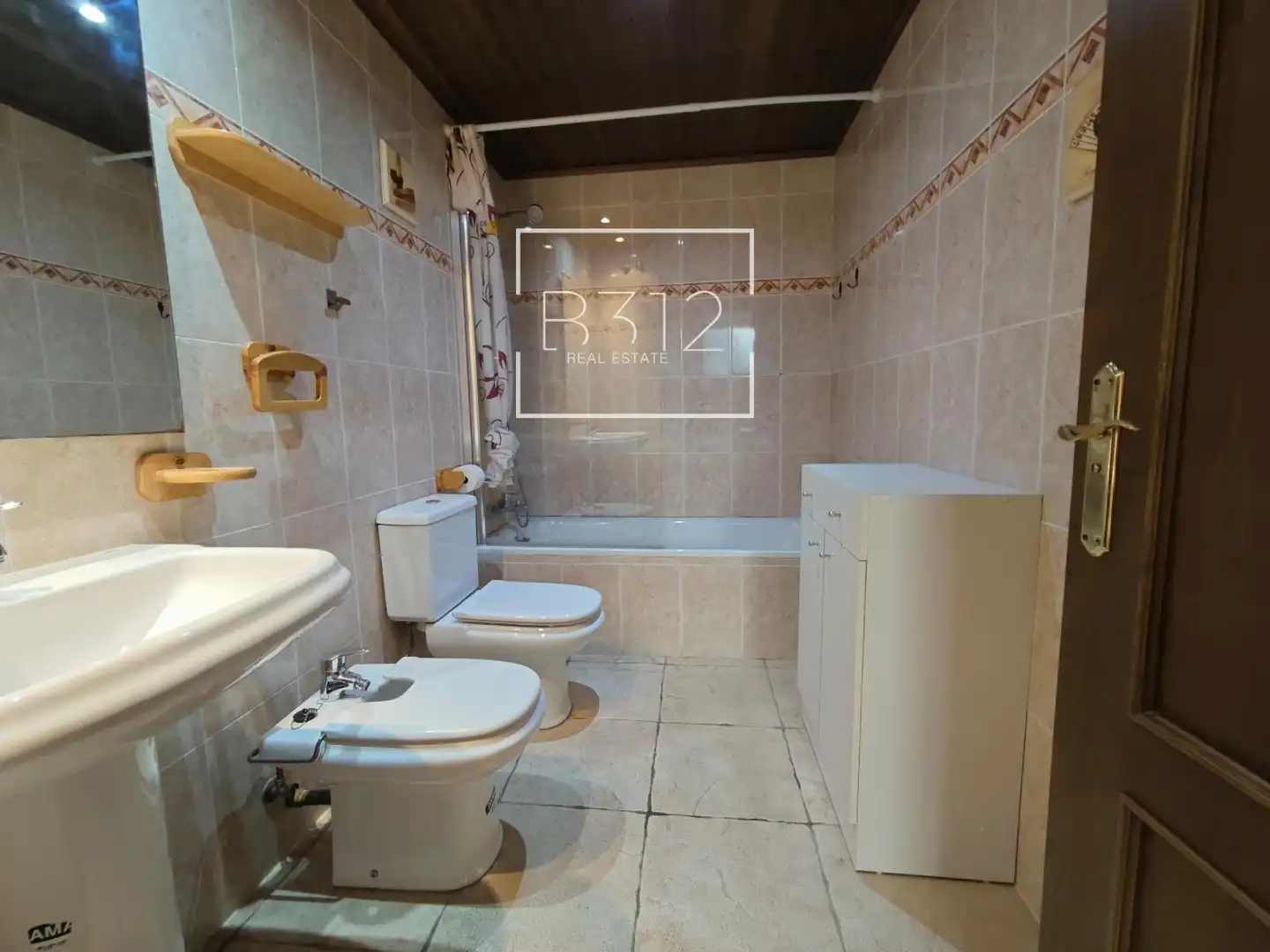 Bathroom of Flat for sale in Vielha e Mijaran  with Heating and Furnished