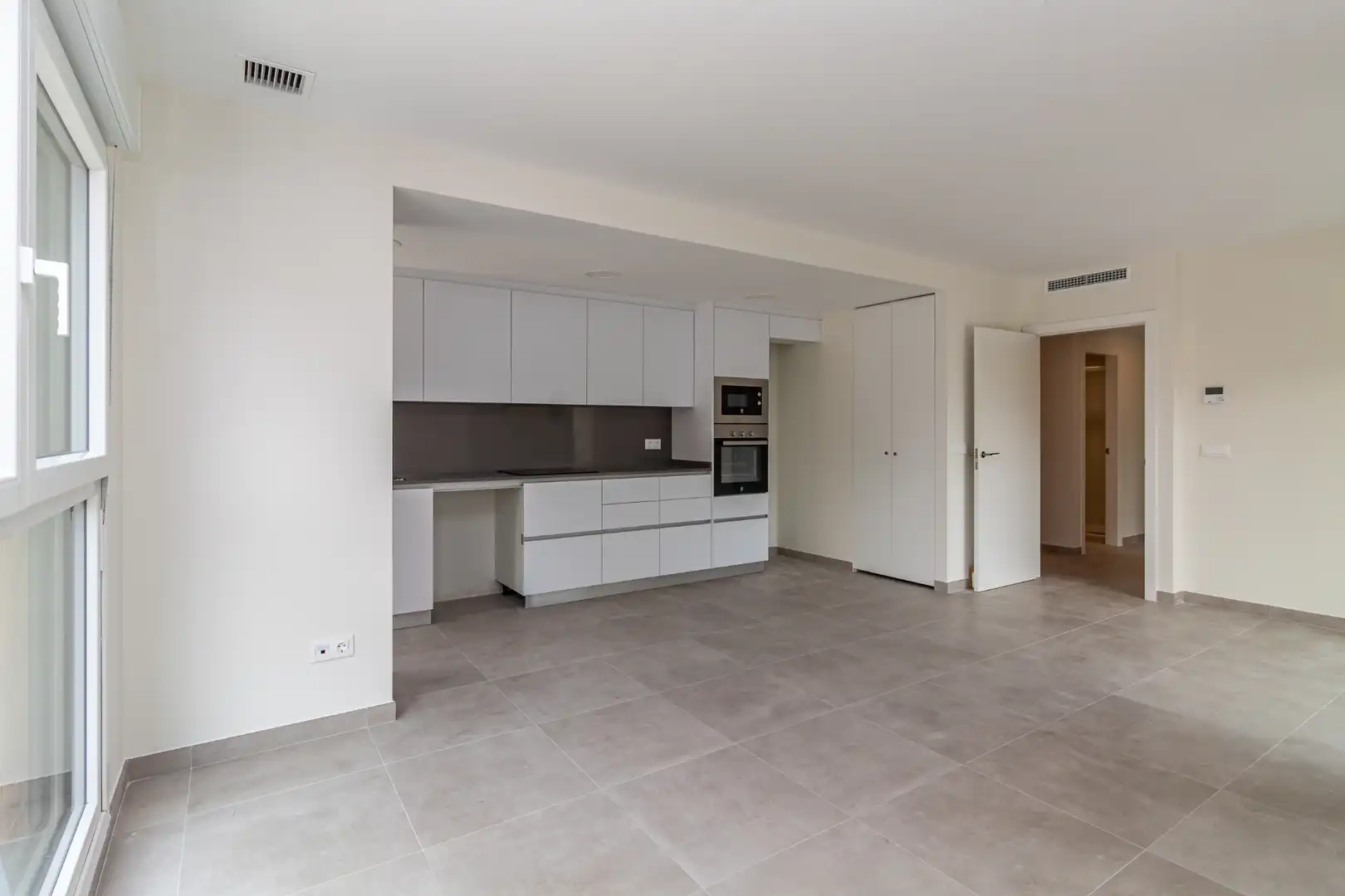 Piso de obra nueva con terraza en venta en Carrer del Mestre Arrieta 55, imagen 4