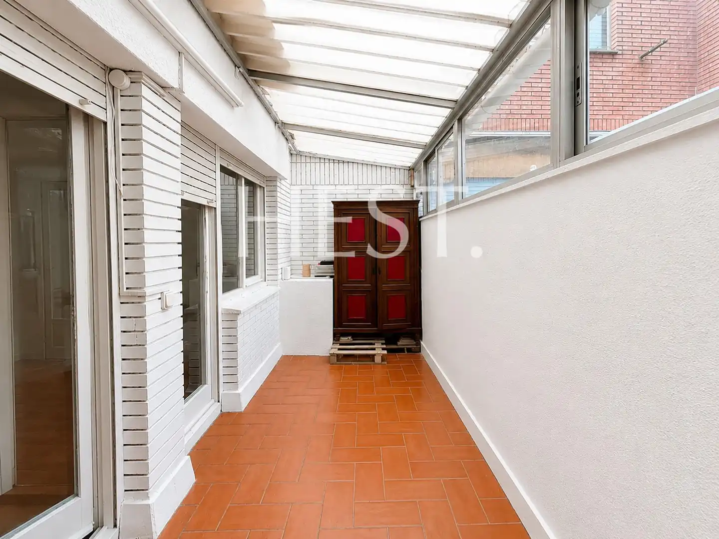 Piso en venta en Barcelona con Calefacción, Terraza y Balcón