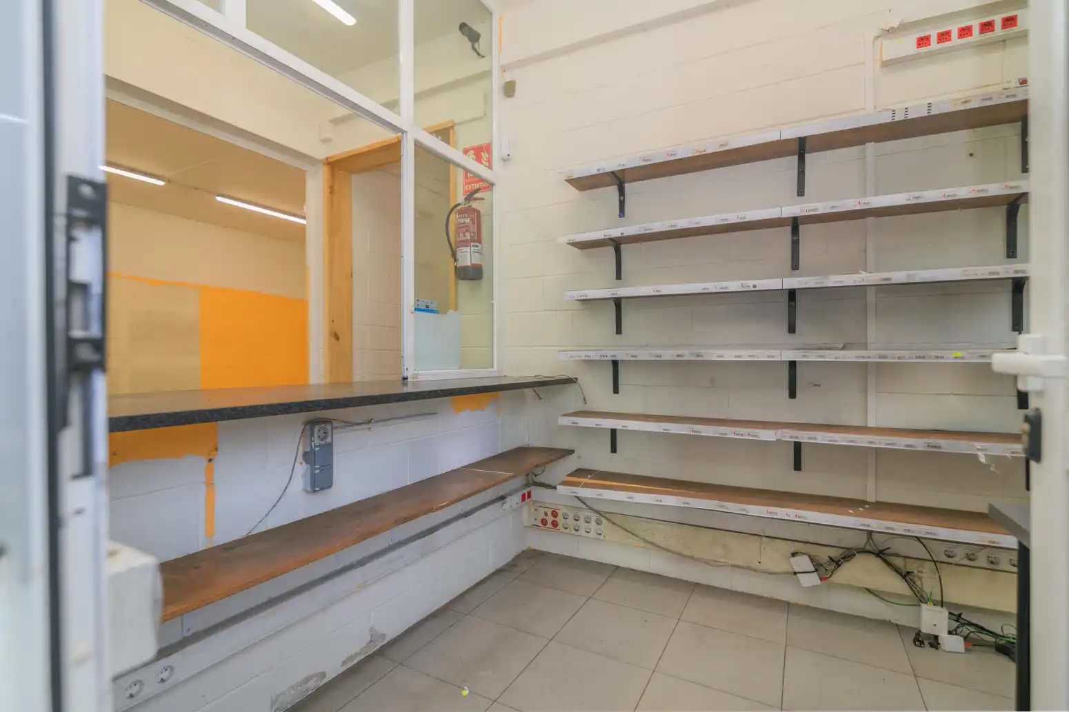 Fabrikhallen zur Miete in Viladecans