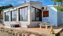 Vista exterior de Finca rústica en venda en Yecla amb Aire condicionat i Piscina
