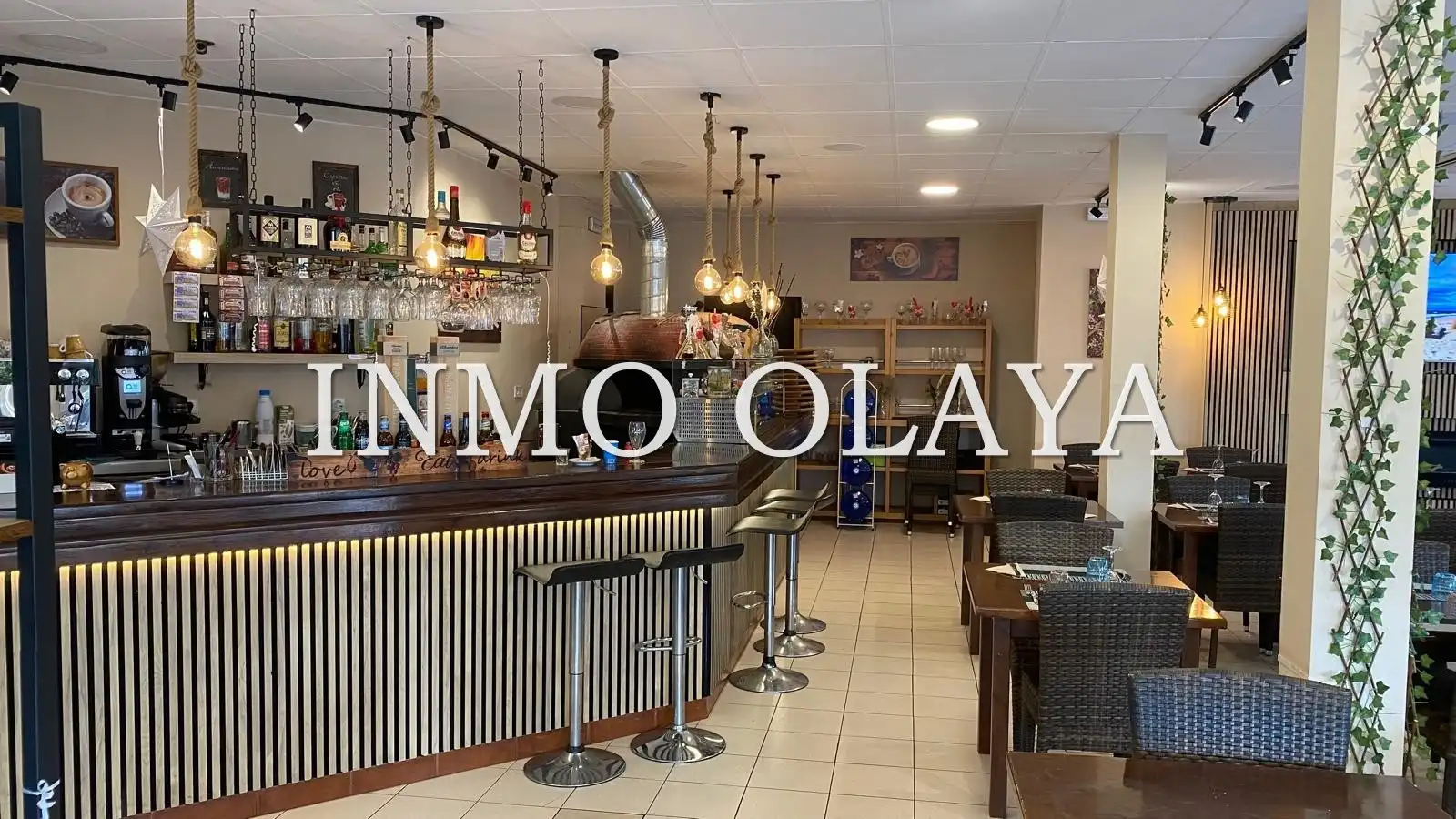 Local comercial en traspàs a Els Pins