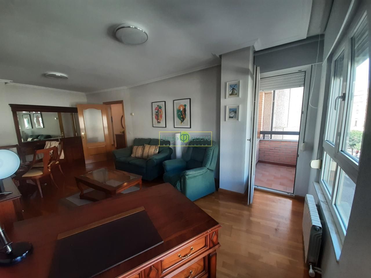 Sala d'estar de Apartament de lloguer en León Capital  amb Calefacció, Terrassa i Moblat
