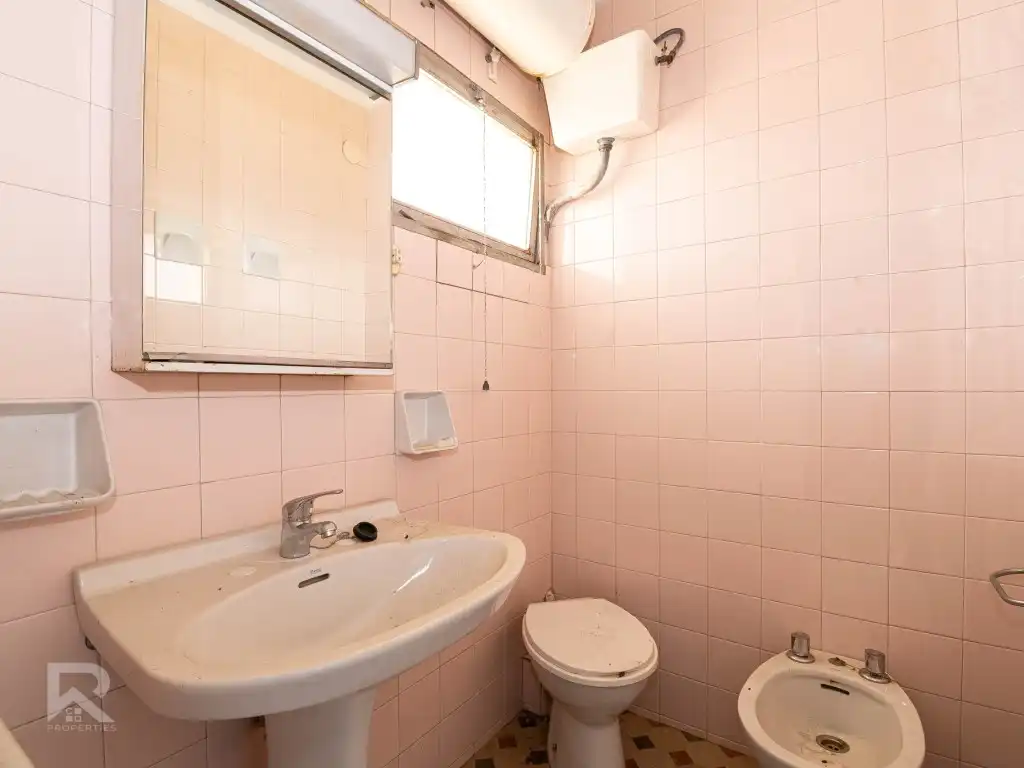 Bathroom of Houses for sale in Benifairó de la Valldigna
