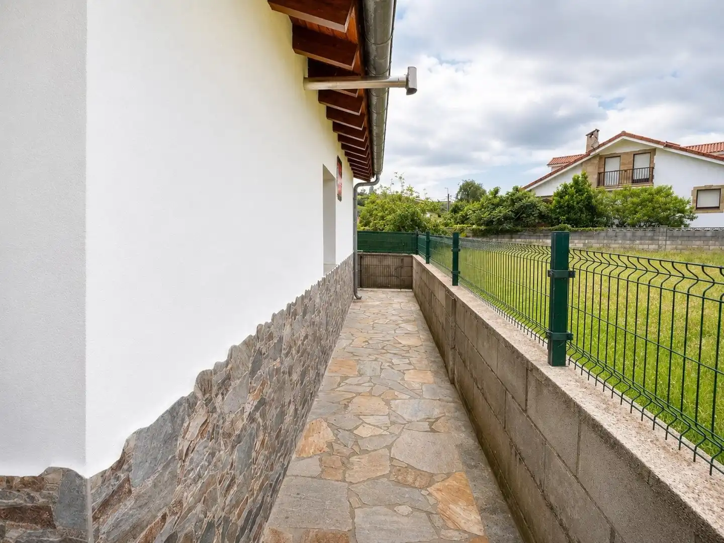 Terrasse von Country house zum Verkauf in Camargo mit Klimaanlage, Heizung und Terrasse